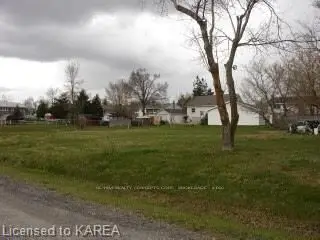 26 Emma Street, Loyalist, On K0h 2h0