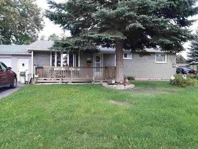 105 Sherwood Avenue, Loyalist, On K7n 1n7