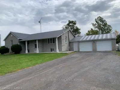 176 Kennelly Road, Tyendinaga, On K0k 2n0