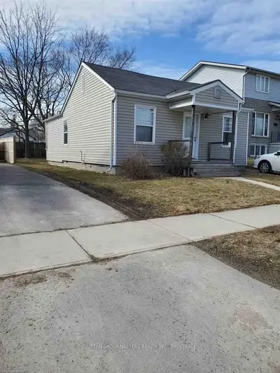 110 Kingscourt Avenue, Kingston, On K7k 4p2