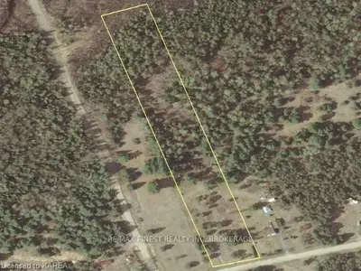 365 Glastonbury Road, Addington Highlands, On K0h 2g0