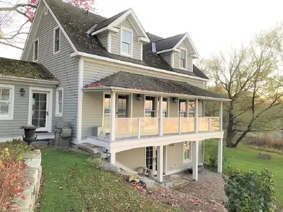 221 Green Bay Road, Kingston, On K7k 7c5