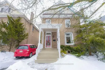 41 Pembroke Street, Kingston, On K7l 4n5