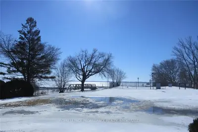 2 Mowat Avenue 601, Kingston, On K7m 1k1
