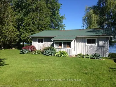 253 Short Point Road, Leeds And The Thousand Islands, On K0e 1n0