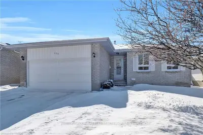 836 Brothlin Crescent, Kingston, On K7m 7x8
