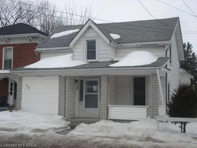 79 E BRIDGE Street, Greater Napanee, ON K7R 1J9
