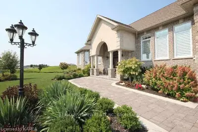 197 ISLAND VIEW Drive, Front of Leeds & Seeleys Bay, ON K7G 2V5