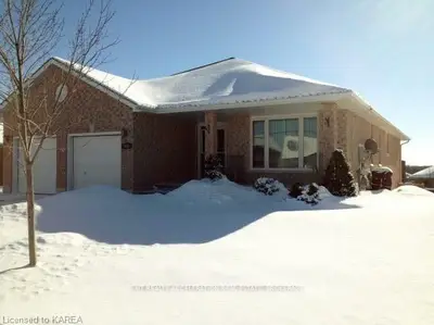 408 W BRIDGE Street, Greater Napanee, ON K7R 3L1