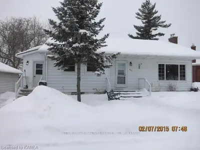212 Robinson Street, Greater Napanee, ON K7R 2S7