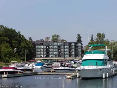 50 MARKET Street 404, Gananoque, ON K7G 2M3