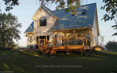 5275 SOUTH SHORE Road, Frontenac Islands, ON K0H 2S0