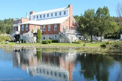 19 E MAIN Street 2, Westport, ON K0G 1X0