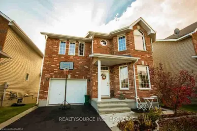 859 LOTUS Avenue, Kingston, ON K7K 7J5
