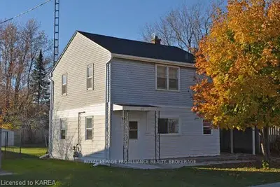 216 KINGSCOURT Avenue, Kingston, ON K7K 4P8