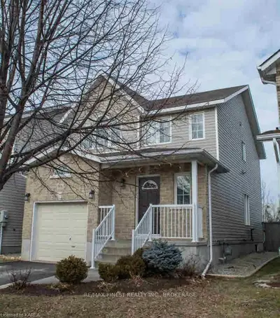 964 BLUFFWOOD Avenue, Kingston, ON K7K 7K5