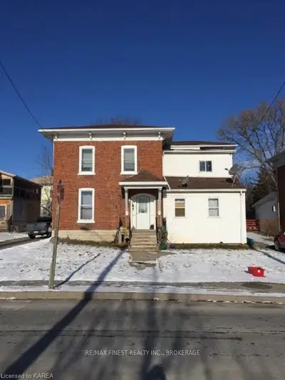129 E BRIDGE Street, Greater Napanee, ON K7R 1K4