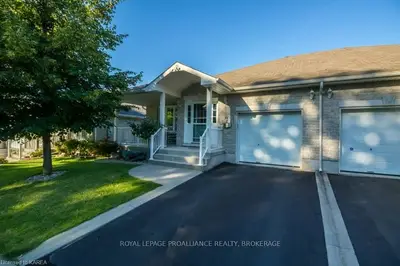 94 Ellesmeer Avenue, Kingston, On K7p 3h9