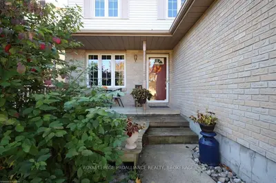 1073 Regatta Court, Kingston, ON K7M 8R2