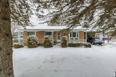 816 Stone Street N, Gananoque, On K7g 1z6