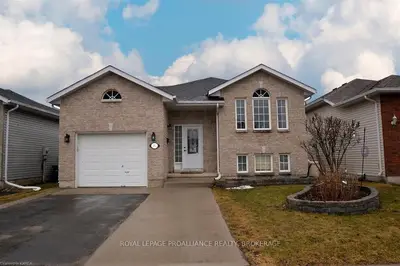 251 Sheridan Street, Kingston, On K7p 3c6