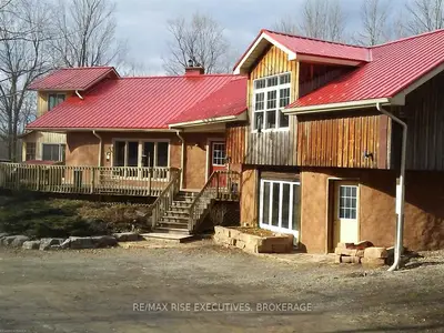 824 Rightway Lane, Leeds And The Thousand Islands, On K0h 2n0