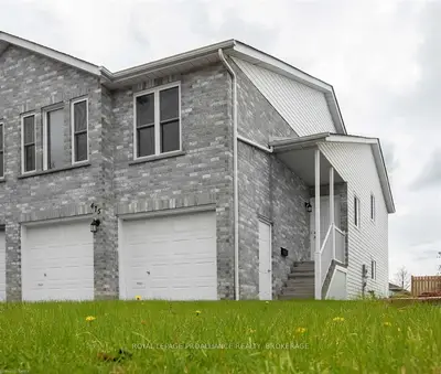 475 Grandtrunk Avenue, Kingston, On K7m 8w9