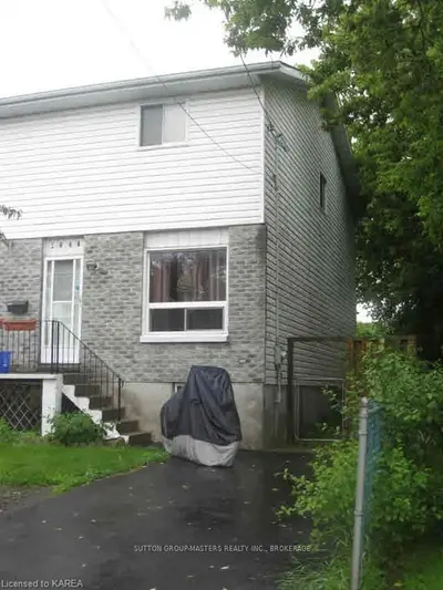 1084 MONTREAL Street, Kingston, ON K7K 3K4