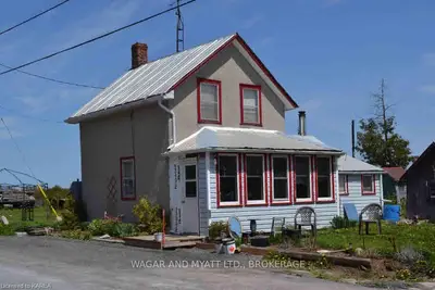 1017 Pine Grove Road, Greater Napanee, On K0k 3w0