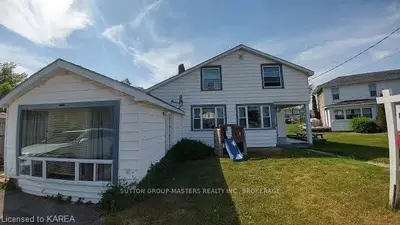 7 Roblin Road, Greater Napanee, On K0k 2w0