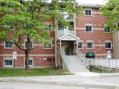 310 KINGSDALE Avenue 104, Kingston, ON K7M 8S1