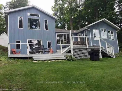 43 Greer Point, Front Of Leeds & Seeleys Bay, On K0e1l0