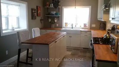 1087 Prince Street, Lansdowne Village, On K0e 1l0