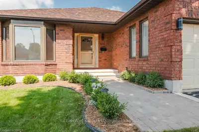 1055 FINCH Street, Kingston, ON K7P 3C1