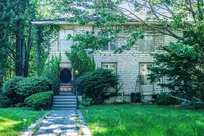 62 COLLEGE Street, Kingston, ON K7L 4L6