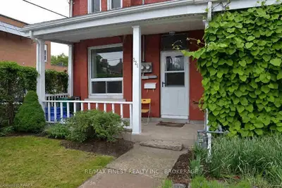 221 SYDENHAM Street 1, Kingston, ON K7K 3M3