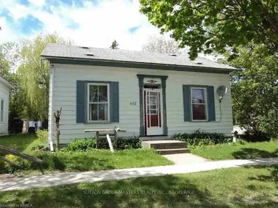 432 MAIN Street, Loyalist, ON K0H 1G0
