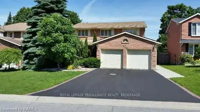 868 CRESTWOOD Avenue, Kingston, ON K7P 1S6