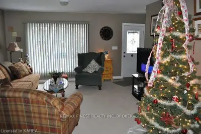 19 W THOMAS Street, Greater Napanee, ON K7R 2G6