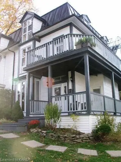 372 W KING Street, Brockville, ON K6V 3S6