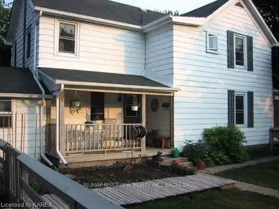 415 Charles Street, Gananoque, On K7g1w8