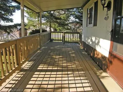 1 MAPLE STREET, Greater Napanee, ON K7R 1L1