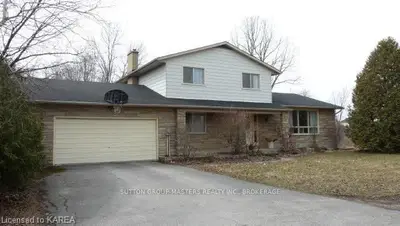 3012 PRINCESS Street, Kingston, ON K7L 4V2