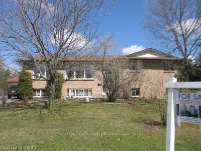 12 W SOUTH Street, Loyalist, ON K0H 2H0