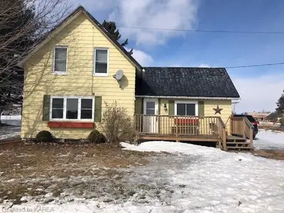 1356 County Road 2, Leeds and the Thousand Islands, ON, K0E 1R0