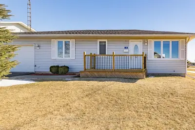 20 Jessie Street, Lansdowne Village, On K0e 1l0