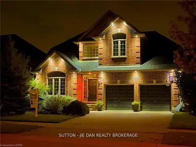 329 Skyline Avenue, London North, On N5x 0a5