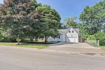 109 Mcnay Street, London East, On N5y 1l1