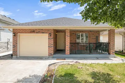 Detached in Windsor