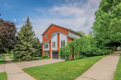 Detached in Waterloo